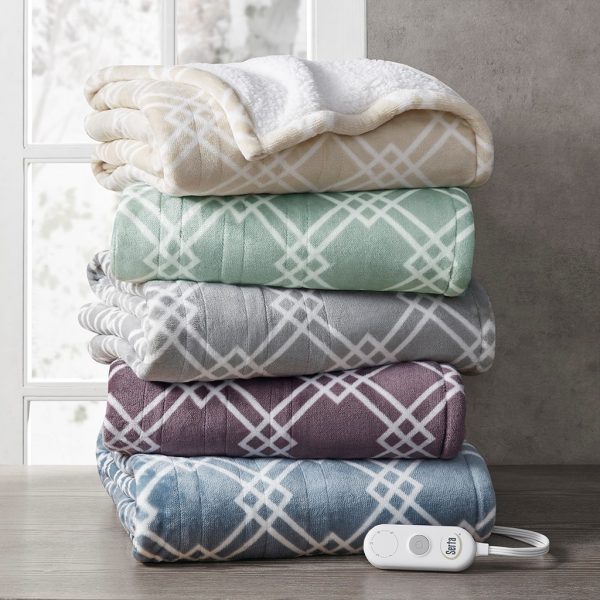 Serta Geometric Printed Plush To Sherpa Heated Throw