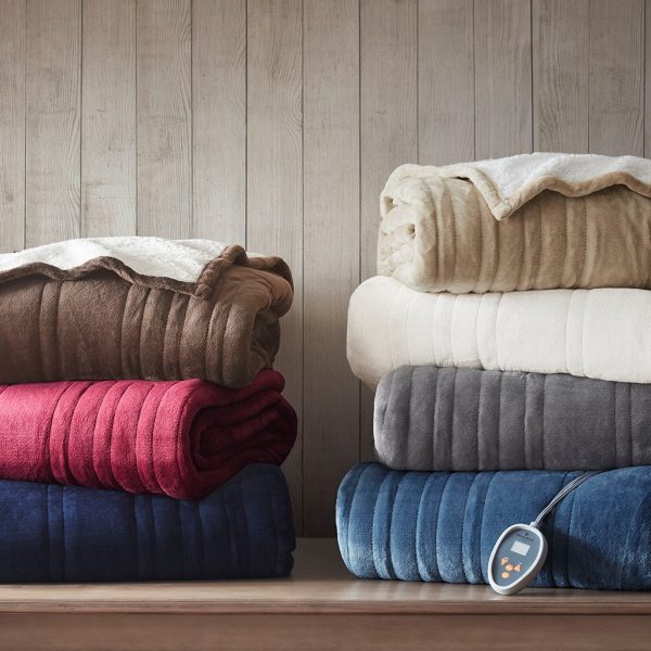 Woolrich Heated Plush To Berber Blanket