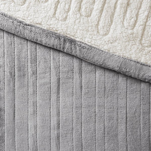 Woolrich Heated Plush To Berber Blanket - Image 12