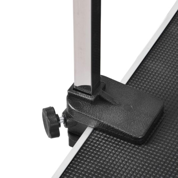 Stable pet grooming table with anti slip feet and floor protection