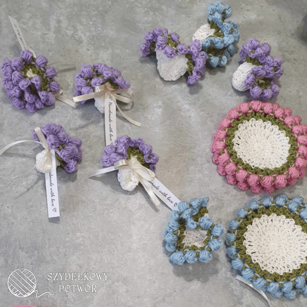 kolorowe podkladki pod kubek na szydelku