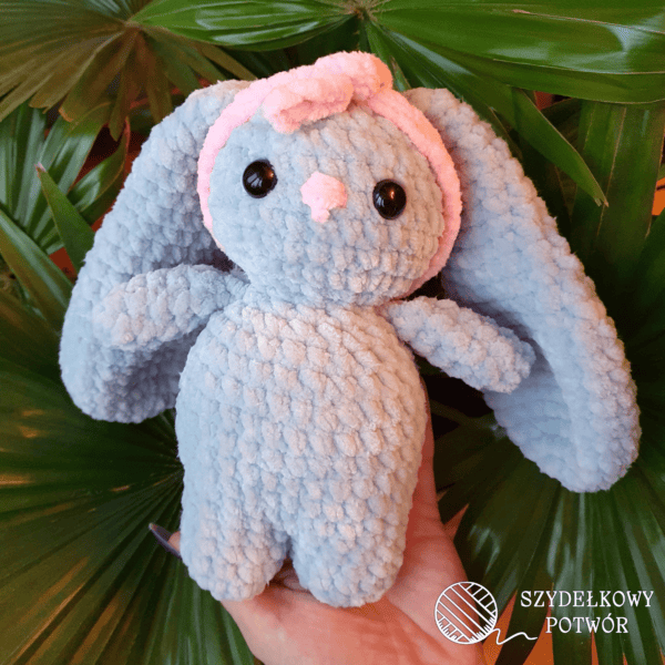 Królik na szydełku z opaską