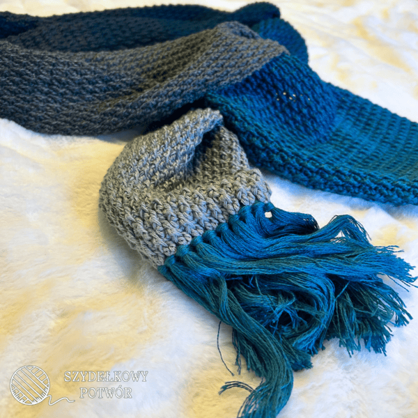 Prostokątny szal na szydełku z frędzlami
