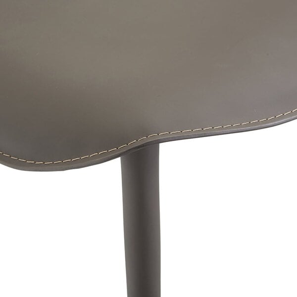Toby Chair - Image 5