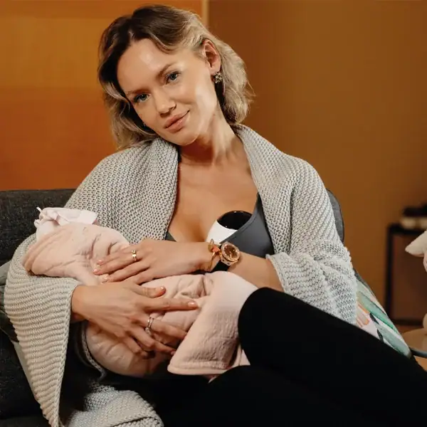 Mammia Coffret complet Tire-Lait électrique mains libres avec Pochette + accessoires – Image 9