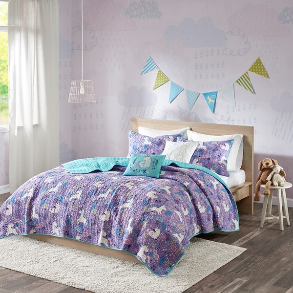 Urban Habitat Kids Lola Unicorn Reversible Cotton  Quilt Set with Throw Pillows in Purple, Twin UHK13-0052