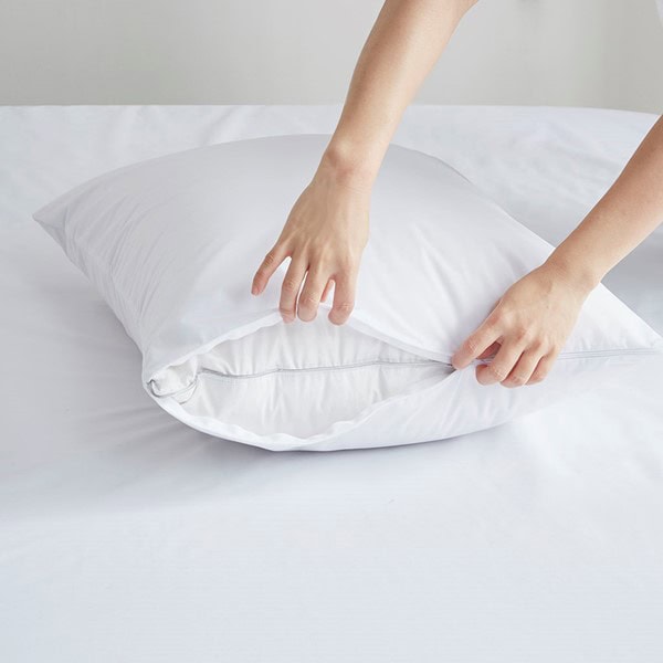 Clean Spaces Allergen Barrier Mattress and Pillow Protector Set in White, King LCN16-0035