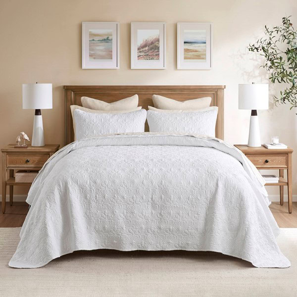 Madison Park Quebec Reversible Bedspread Set in White, Queen MP13-1569 - Image 4
