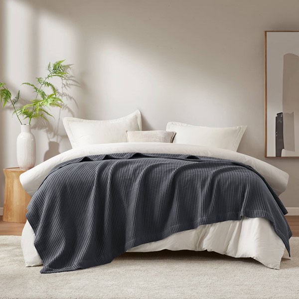 Madison Park Waffle Weave Cotton Blanket in Dark Grey, King BR51N-5005