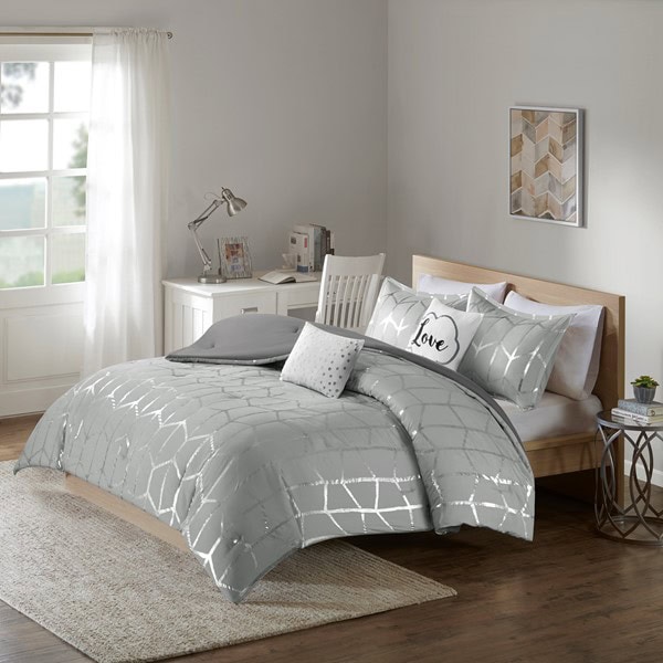 Intelligent Design Raina 100% Polyester Brushed Microfiber Printed Comforter Set in Grey/Silver, King/Cal King TT10-0014 - Image 5