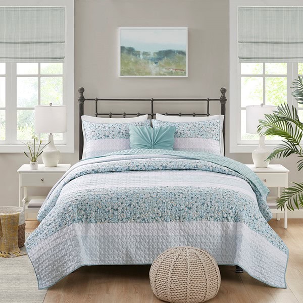 Madison Park Caralie 4 Piece Seersucker Quilt Set with Throw Pillow in Aqua, King/Cal King MP13-8290 - Image 5