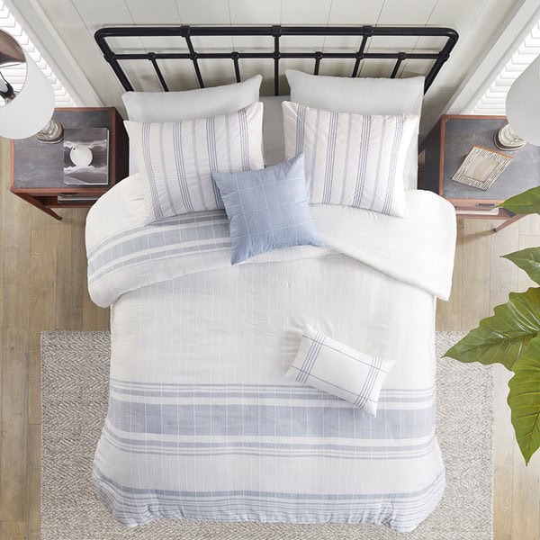 Harbor House Blue Morgan 5 Piece Cotton Jaquard Duvet Set in White/Blue, Full/Queen HH12-1868 - Image 2
