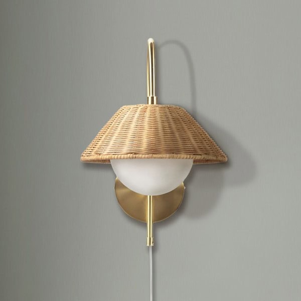 INK+IVY Laguna Rattan Weave Shade Wall Sconce in Gold, One Size II155-0145