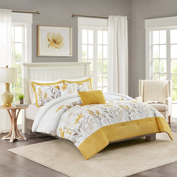 Harbor House Blue Meadow 5 Piece Cotton Comforter Set in Yellow, Full/Queen HH10-1789
