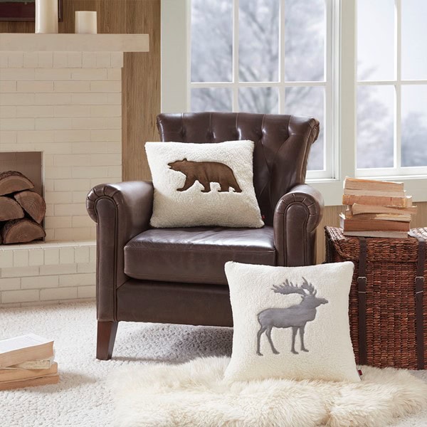 Woolrich Bear Square Berber Pillow in White, 18x18" WR30-2189 - Image 2