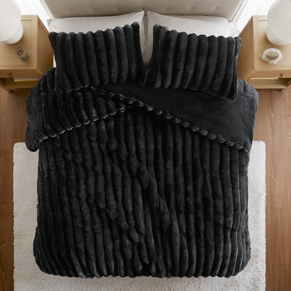 Madison Park Jasmine 3 Piece Faux Fur Comforter Set in Black, Full/Queen MP10-8442 - Image 5