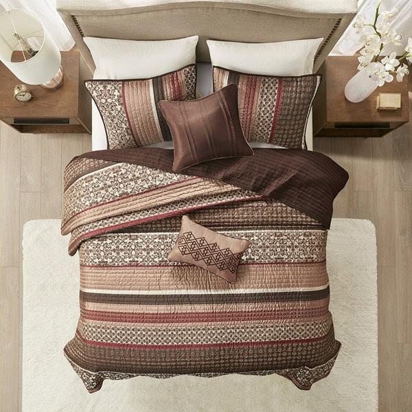 Madison Park Princeton 5 Piece Jacquard Quilt Set with Throw Pillows in Red, King/Cal King MP13-616 - Image 3