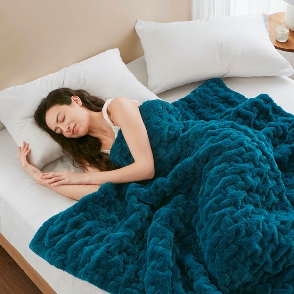 Madison Park Ruched Fur Throw in Teal, 50x60" MP50-3093 - Image 4