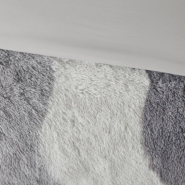 Intelligent Design Cassie Ombre Shaggy Faux Fur Comforter Set in Grey, Twin/Twin XL ID10-2291 - Image 5