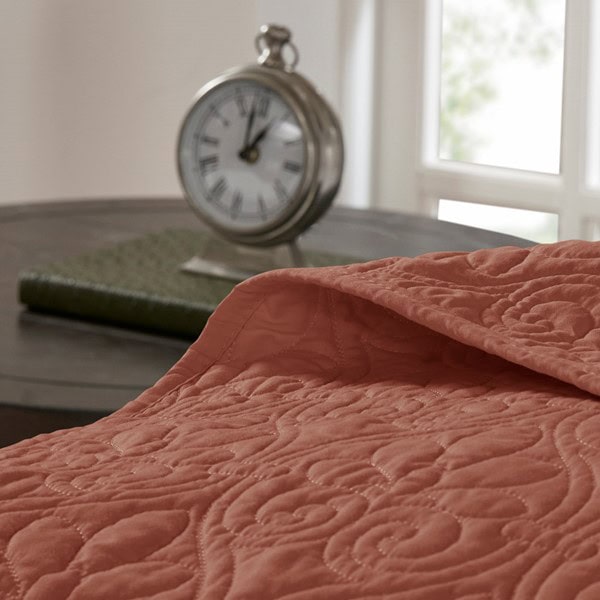 Madison Park Quebec Reversible Bedspread Set in Clay Red, Queen MP13-8484 - Image 5