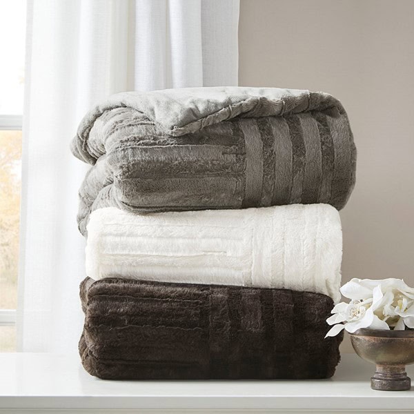 Madison Park Arctic Ultra Plush Down Alternative Throw in Chocolate, 50x60" BASI50-0415 - Image 3