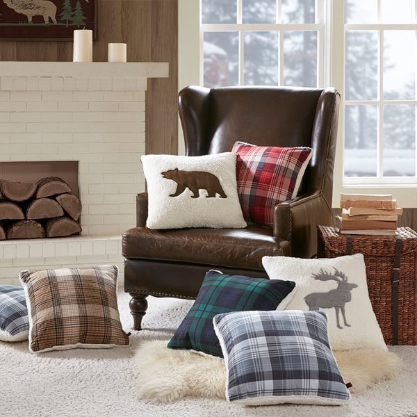 Woolrich Bear Square Berber Pillow in White, 18x18" WR30-2189 - Image 3
