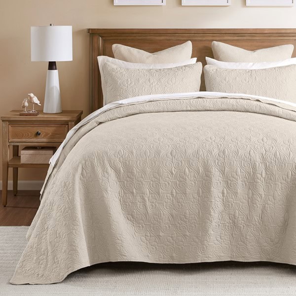 Madison Park Quebec Reversible Bedspread Set in Cream, Queen MP13-708