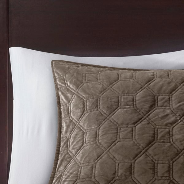 Madison Park Harper 3 Piece Velvet Quilt Set in Taupe, King/Cal King MP13-3306 - Image 5