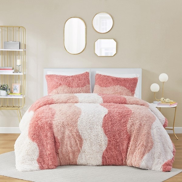 Intelligent Design Cassie Ombre Shaggy Faux Fur Comforter Set in Blush Multi, Full/Queen ID10-2231 - Image 2