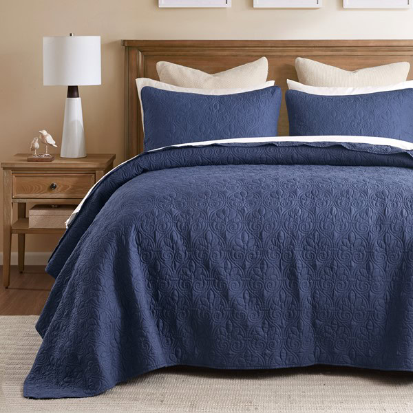 Madison Park Quebec Reversible Bedspread Set in Navy, Queen MP13-2991