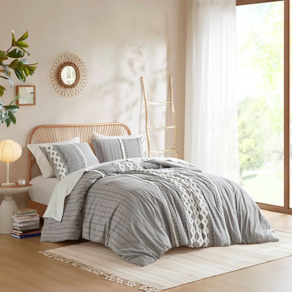 INK+IVY Imani Cotton Printed Comforter Set with Chenille in Gray, King/Cal King II10-1090