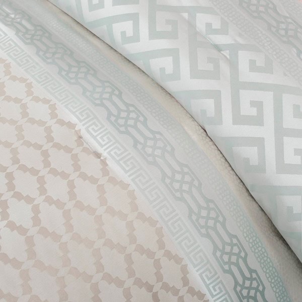 Madison Park Bennett 7 Piece Jacquard Comforter Set in Aqua, Cal King MP10-2417 - Image 2