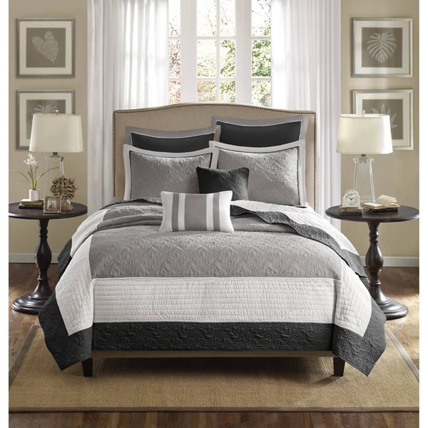 Madison Park Attingham 7 Piece Quilt Set with Euro Shams and Throw Pillows in Black, Full/Queen MP13-1741