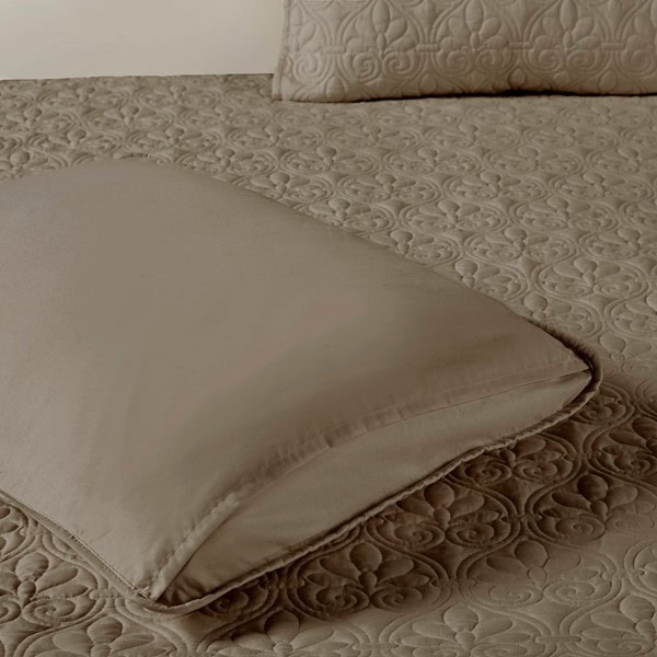 Madison Park Quebec 3 Piece Split Corner Pleated Quilted Bedspread in Khaki, Queen MP13-6478 - Image 2