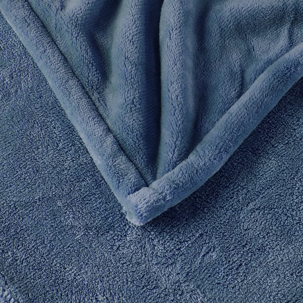 Beautyrest Plush Heated Throw in Sapphire Blue, 60x70" BR54-0664 - Image 2