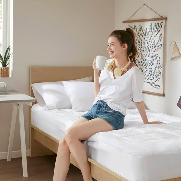 Madison Park Cloud Soft Overfilled Plush Waterproof Mattress Pad in White, Twin XL MP16-3145 - Image 3