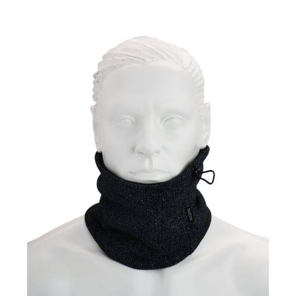 Musta Heijastava Magic-kauluri kuvattuna edestä. Näkymä päivänvalossa.