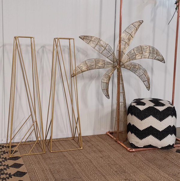 Bittersoet - feestverhuur - Stalen standaard - The Elizabeth - goud te huur