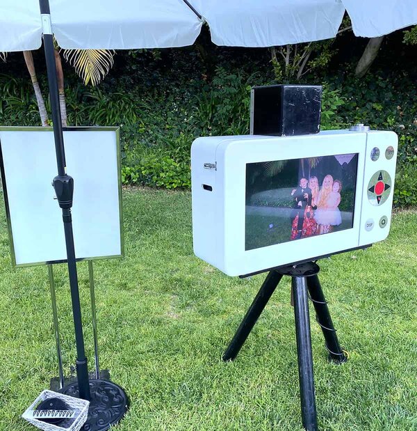 Big Shot Camera Photobooth rental for events in Los Angeles, Orange County, and nationwide