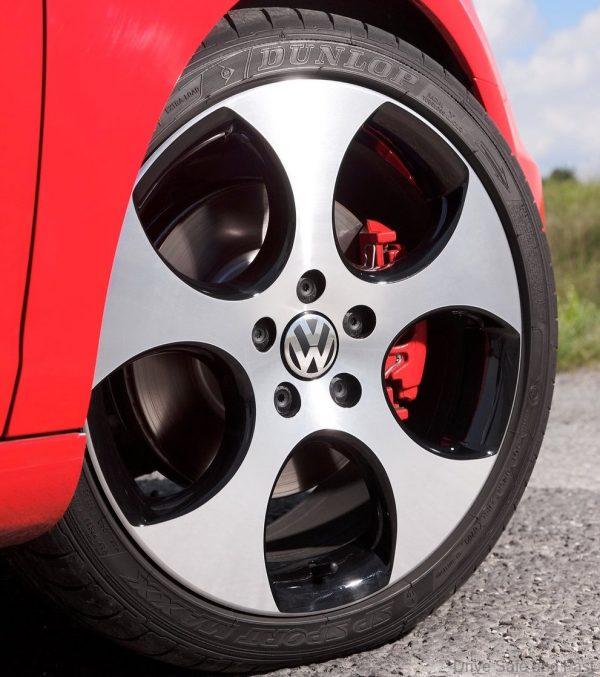 Volkswagen Golf GTi MK6_wheel