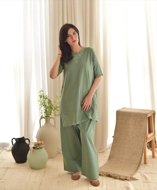 Zola Baqra Eid Special's Lawn 3pc Summer 26 - Image 2