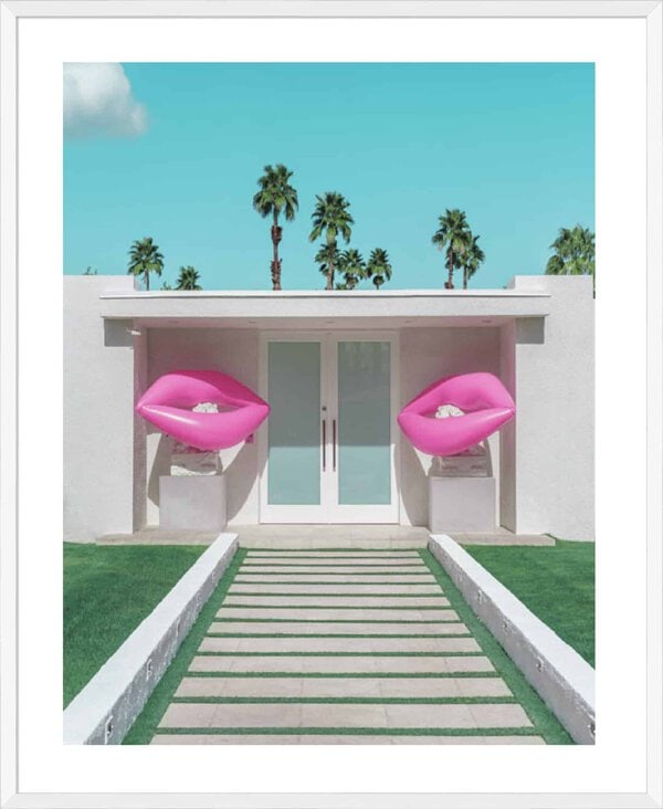 Mid-Century Modern House with Pink Lips - 5cm White Border Box White