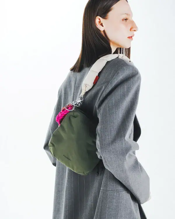 Bolso mediano "Casette Sacoche" verde bosque - Imagen 2