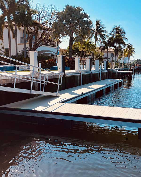 Leisure floating dock by Supreme Marine in Fort Lauderdale