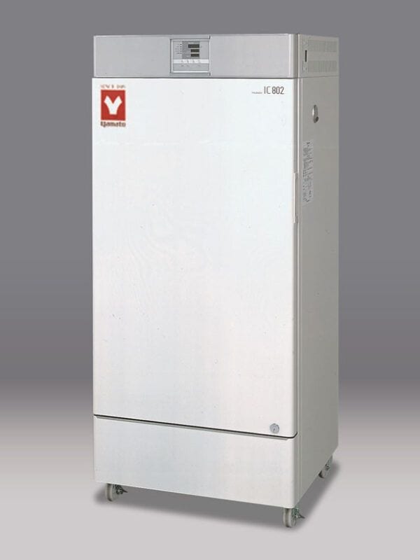 Incubadora por convección natural IC802