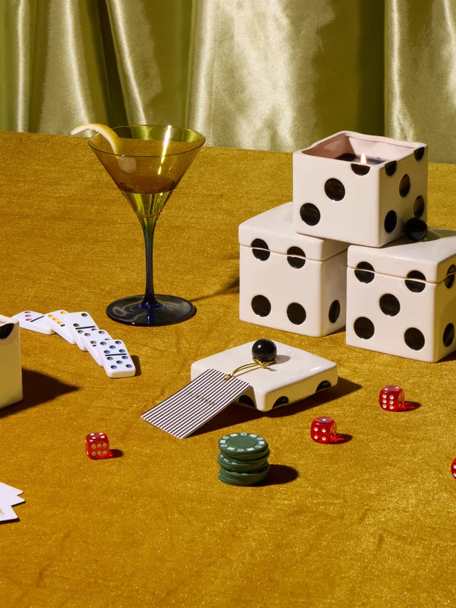 Vela con tapa "Lucky dice" lava stone - Imagen 2