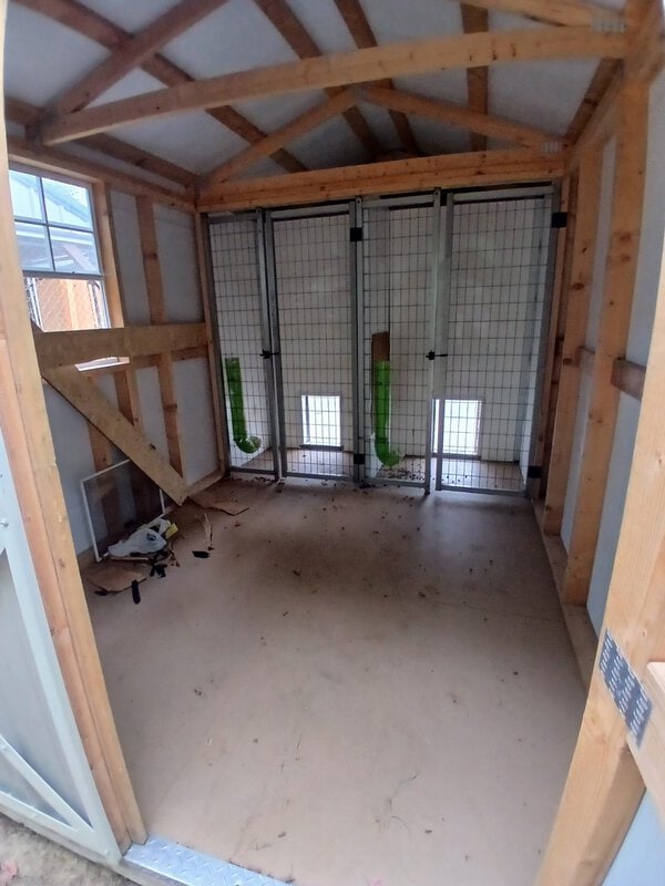 Dog Kennel 9x16 - Image 3