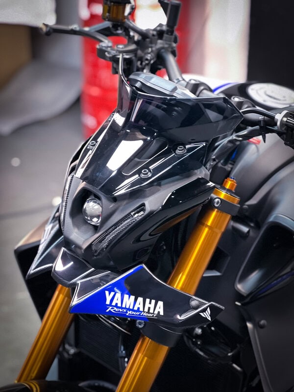 ADHESIVOS DOWNFORCE FRONTAL YAMAHA MT09 SP - Imagen 2