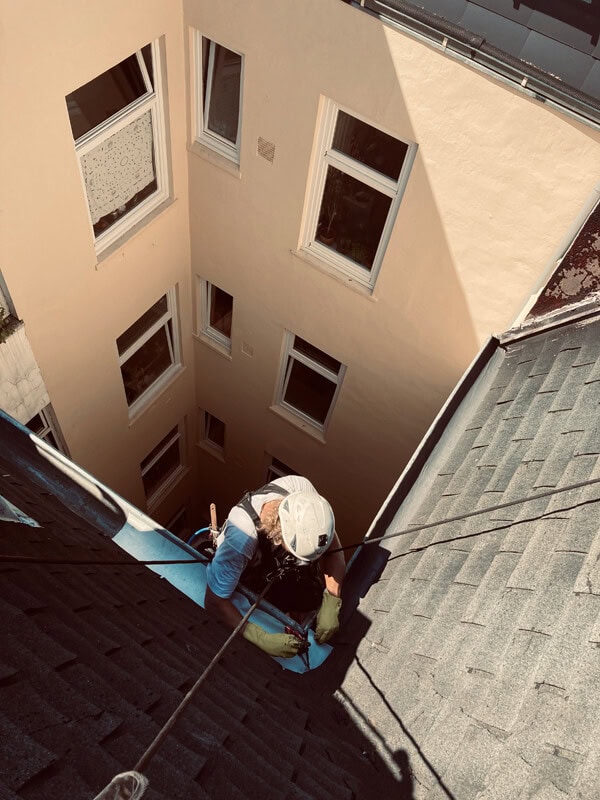 Dachrinnenreparatur - Meister im Seil GmbH - Industriekletterer Hamburg