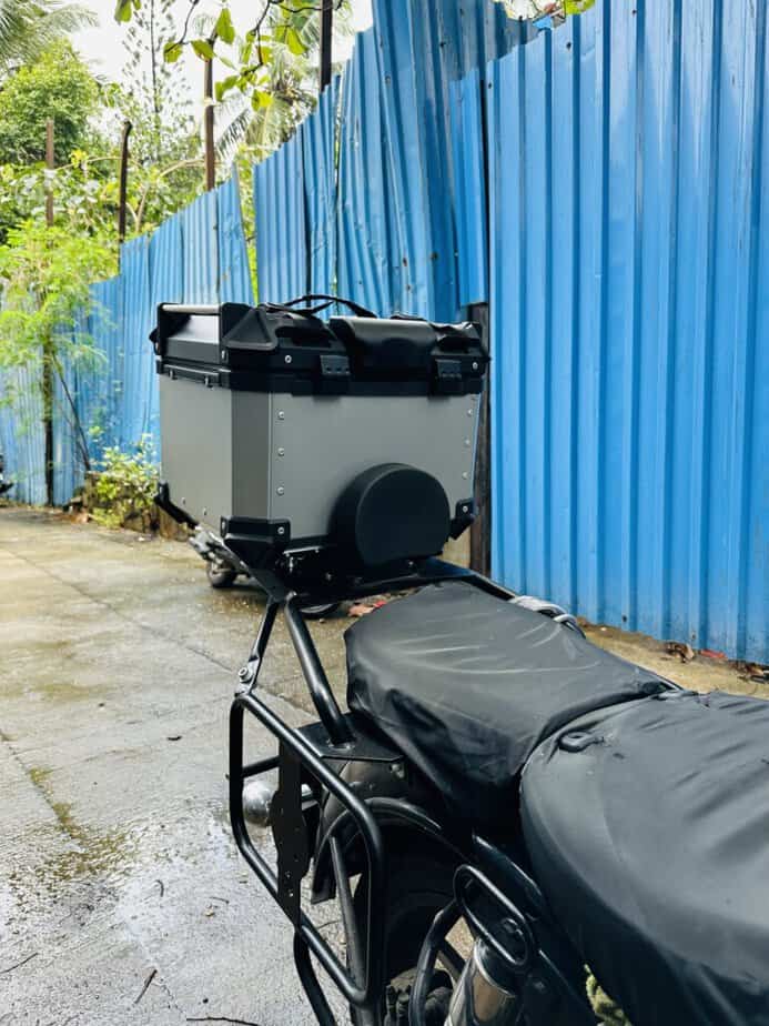 Royal Enfield Classic 350 (BS6 Reborn) Saddle stay With Top Rack - Image 4